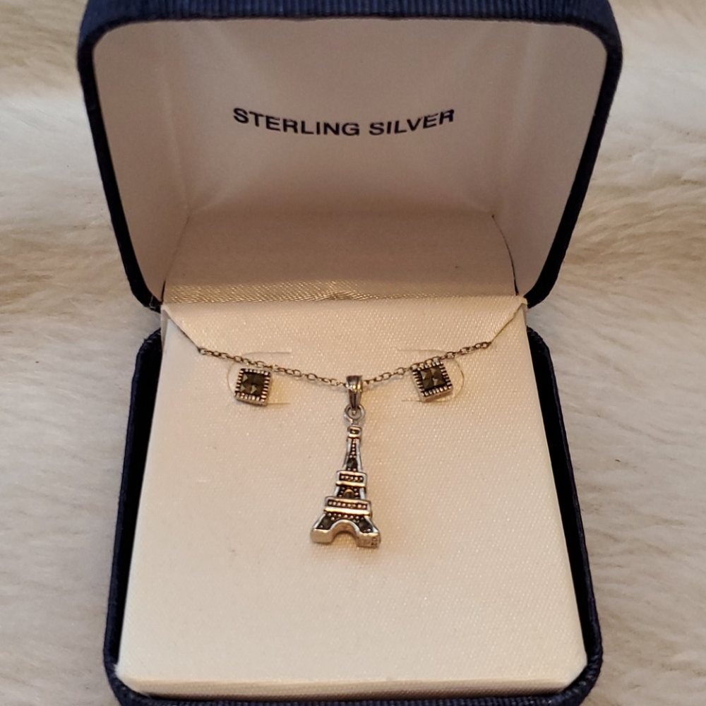 NWT SS Eiffel tower necklace & earrings set